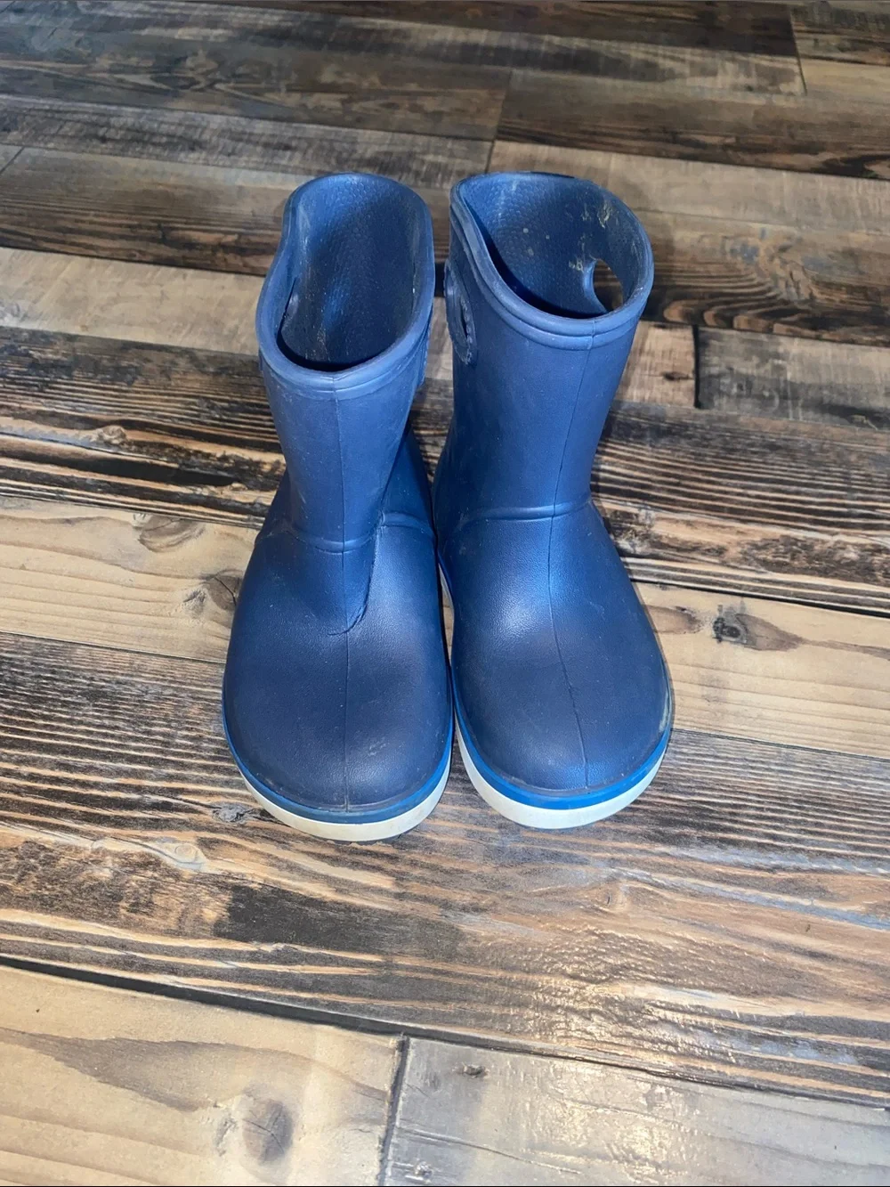 CROCS Kids Navy Blue Rain Boots with Light Blue Trim size 9C